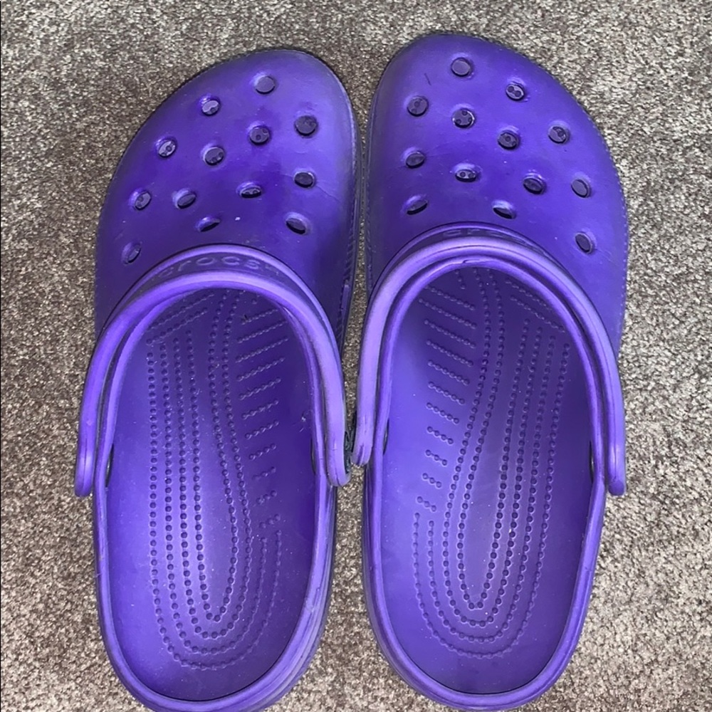 crocs